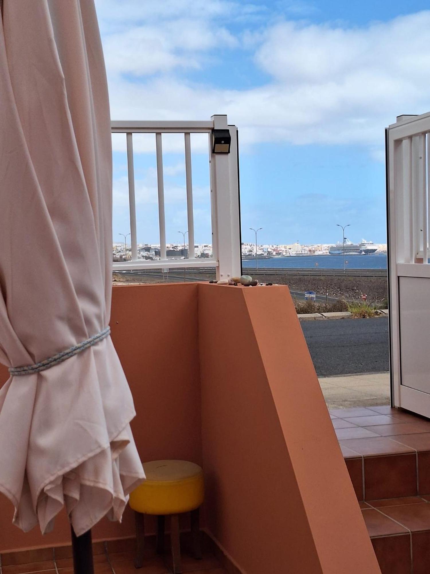 Apartamento A Tan Solo 2 Minutos De La Playa Puerto del Rosario  Exterior photo